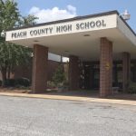 Una estudiante de la Secundaria del condado de Peach es arrestada por hacer amenazas terroristas