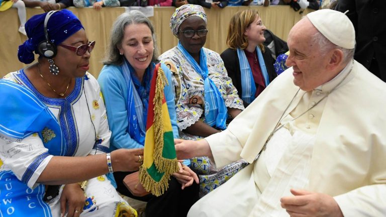 “Gracias Papa Francisco, por confiar en las mujeres”